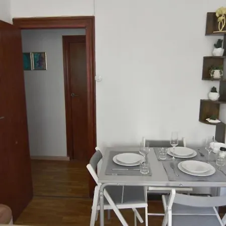 Piso Tranquilo Y Acogedor A 3 Min A Pie Del Centro Apartamento *