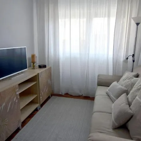 Piso Tranquilo Y Acogedor A 3 Min A Pie Del Centro Apartamento