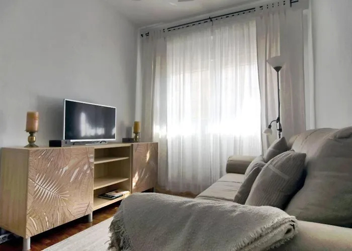 Piso Tranquilo Y Acogedor A 3 Min A Pie Del Centro *